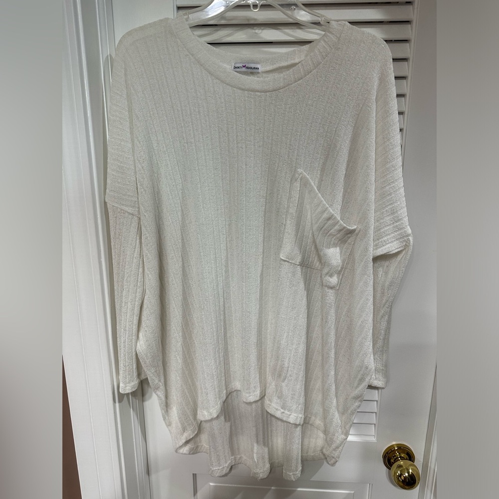 Dainty hooligan white long sleeve tee with pocket size L